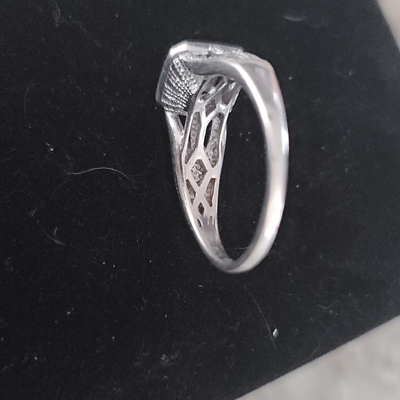 Diamond Ring - Picture 5 of 12